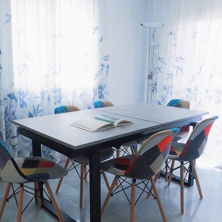 Stylish Villa Private Pool Ideal For Large Family เนร์คา ภายนอก รูปภาพ
