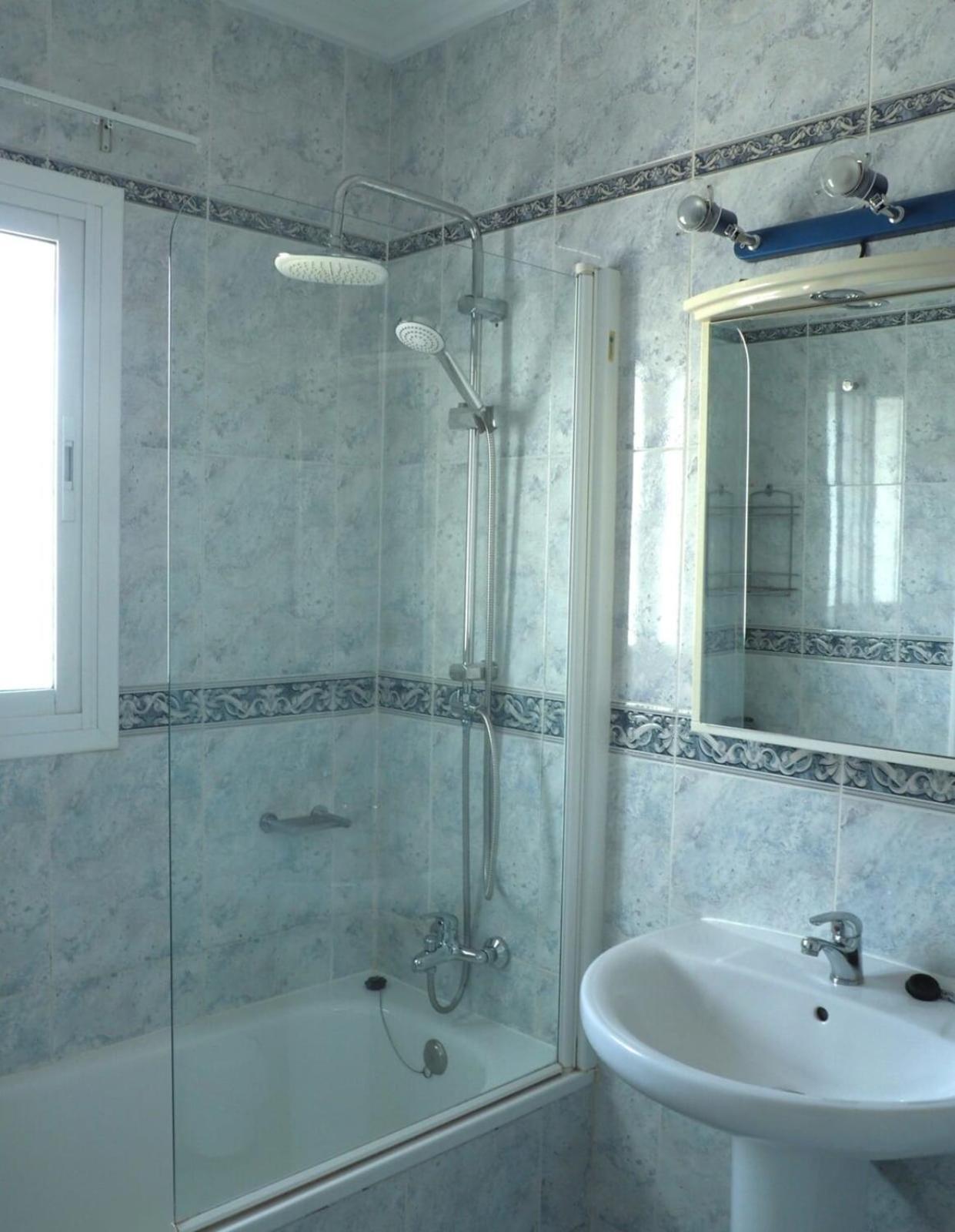 Stylish Villa Private Pool Ideal For Large Family เนร์คา ภายนอก รูปภาพ